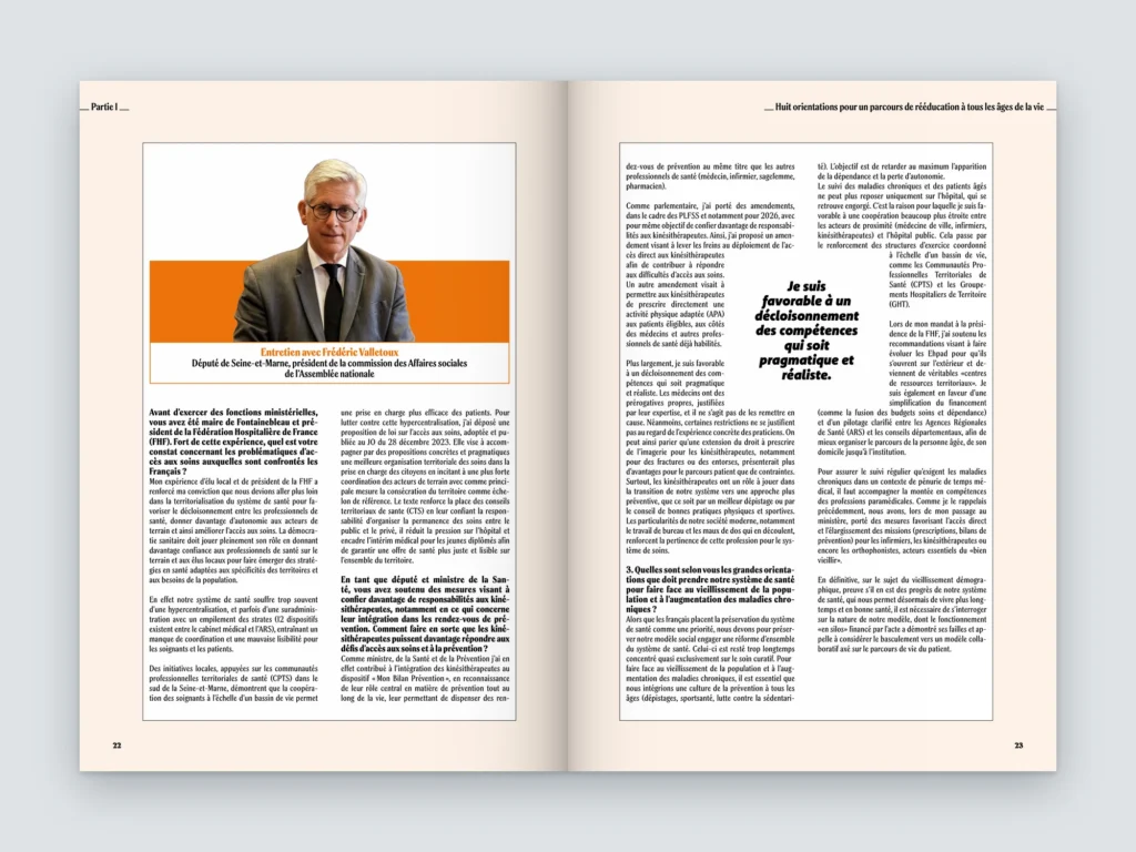 Mockup d'une double page d'interview du Manifeste FFMKR, partie I : portrait sur bandeau orange, questions-réponses et citation mise en exergue
