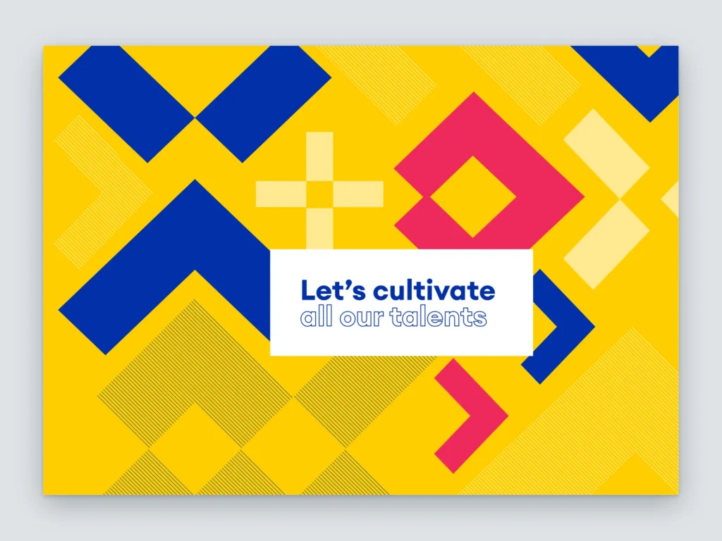 Mockup de la page d'ouverture « Let's cultivate all our talents » du rapport Roullier, motifs géométriques sur fond jaune