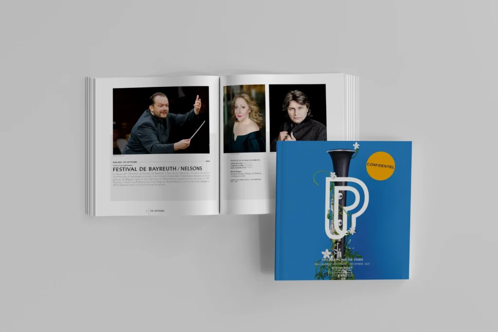 Mockup du programme de la Philharmonie de Paris, septembre à décembre 2021 : couverture bleue et double page du concert du Festival de Bayreuth